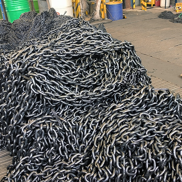 剛做好的發(fā)黑起重鏈條 剛做好的發(fā)黑起重鏈條